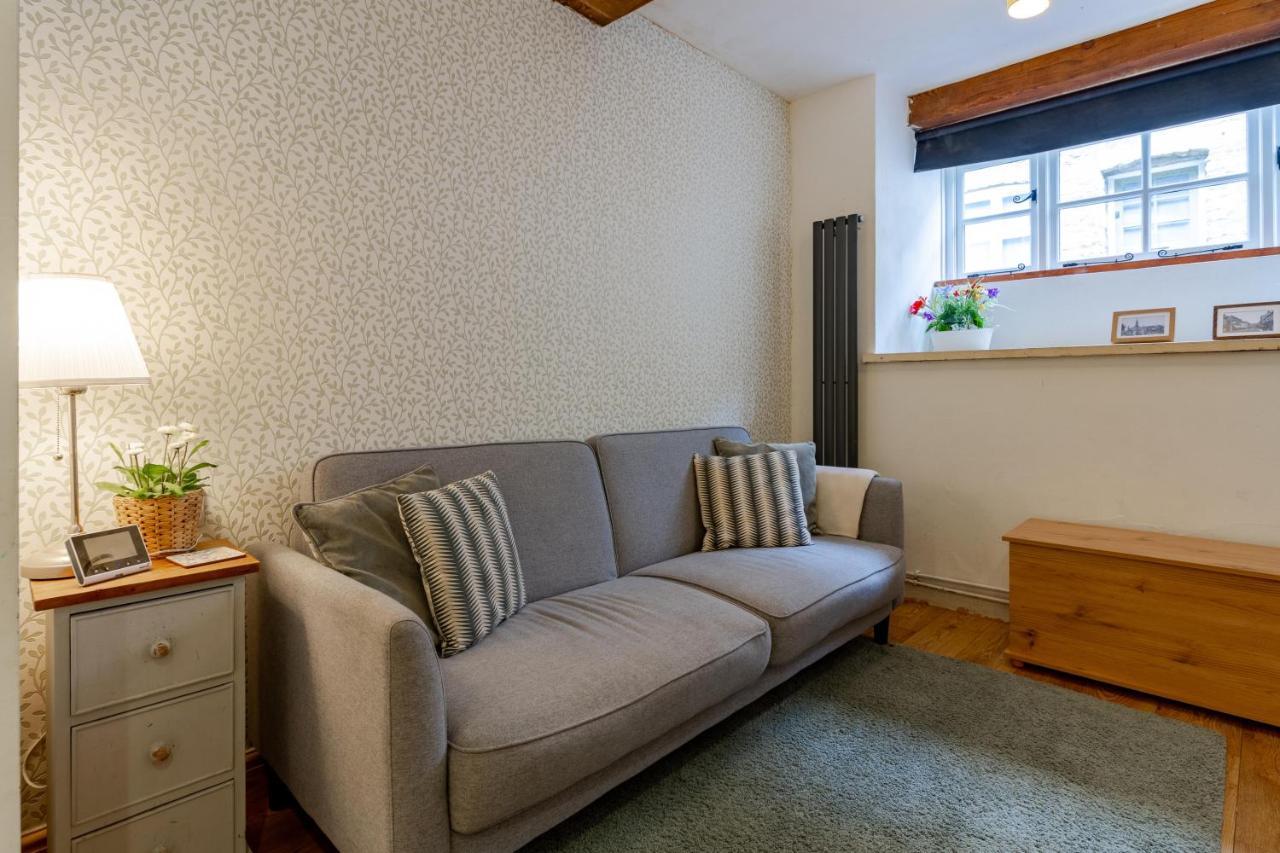 The Shoe Box Cottage With Allocated Parking Malmesbury Zewnętrze zdjęcie