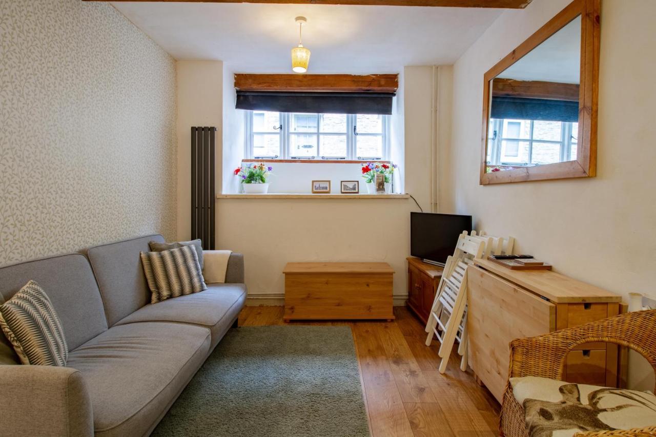 The Shoe Box Cottage With Allocated Parking Malmesbury Zewnętrze zdjęcie