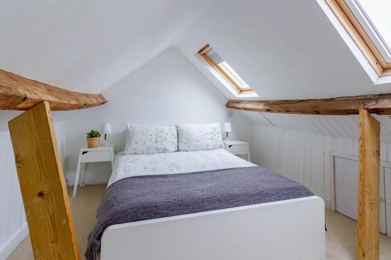 The Shoe Box Cottage With Allocated Parking Malmesbury Zewnętrze zdjęcie